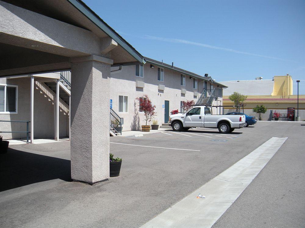 Western Motel Salinas Exterior foto